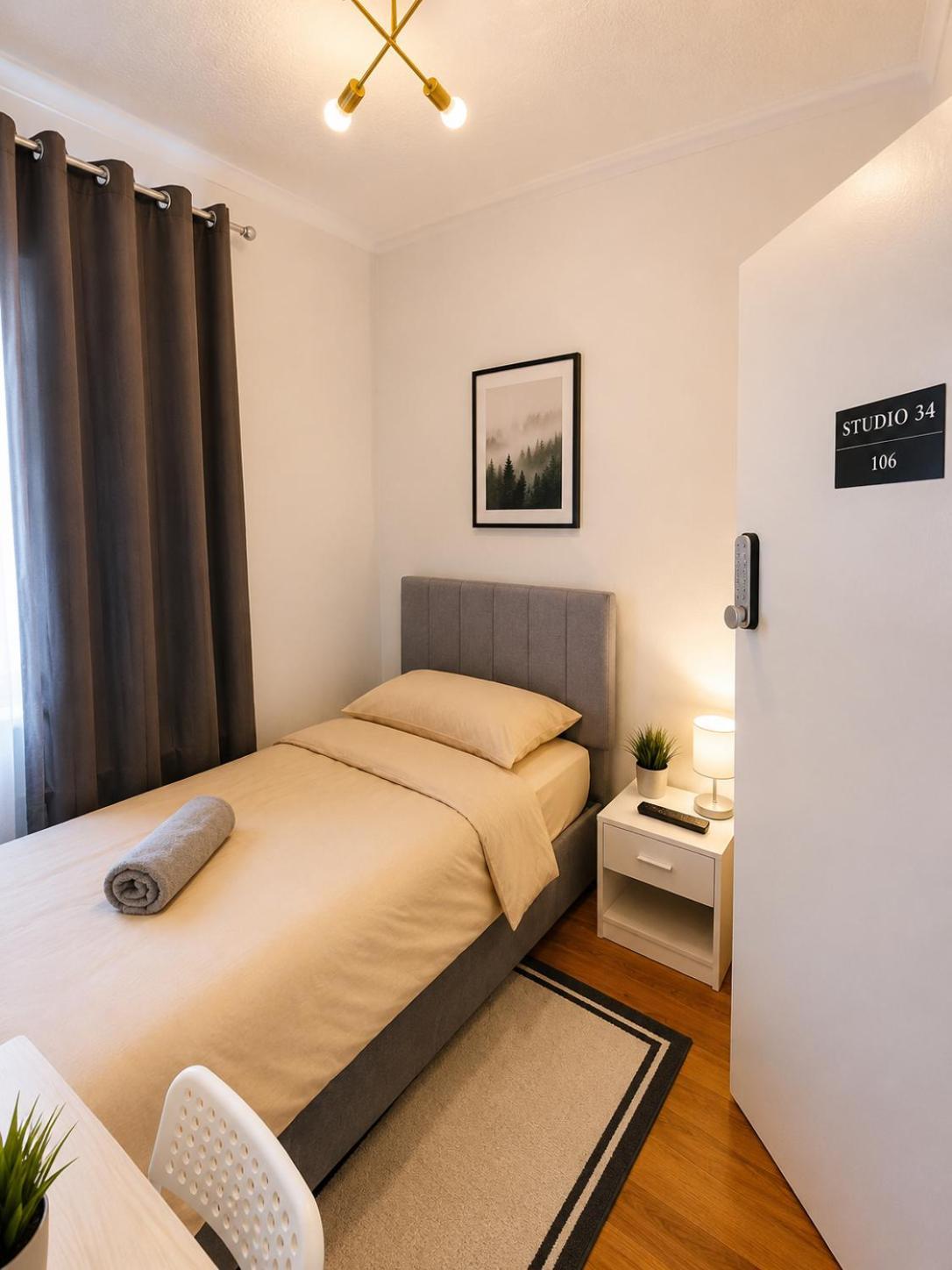 Large Single Room